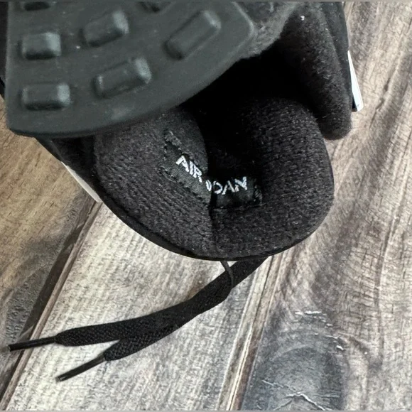 Nike Air Jordan 4 Retro White Thunder/Black Suede Sneakers 4.5 Y - Picture 7 of 10